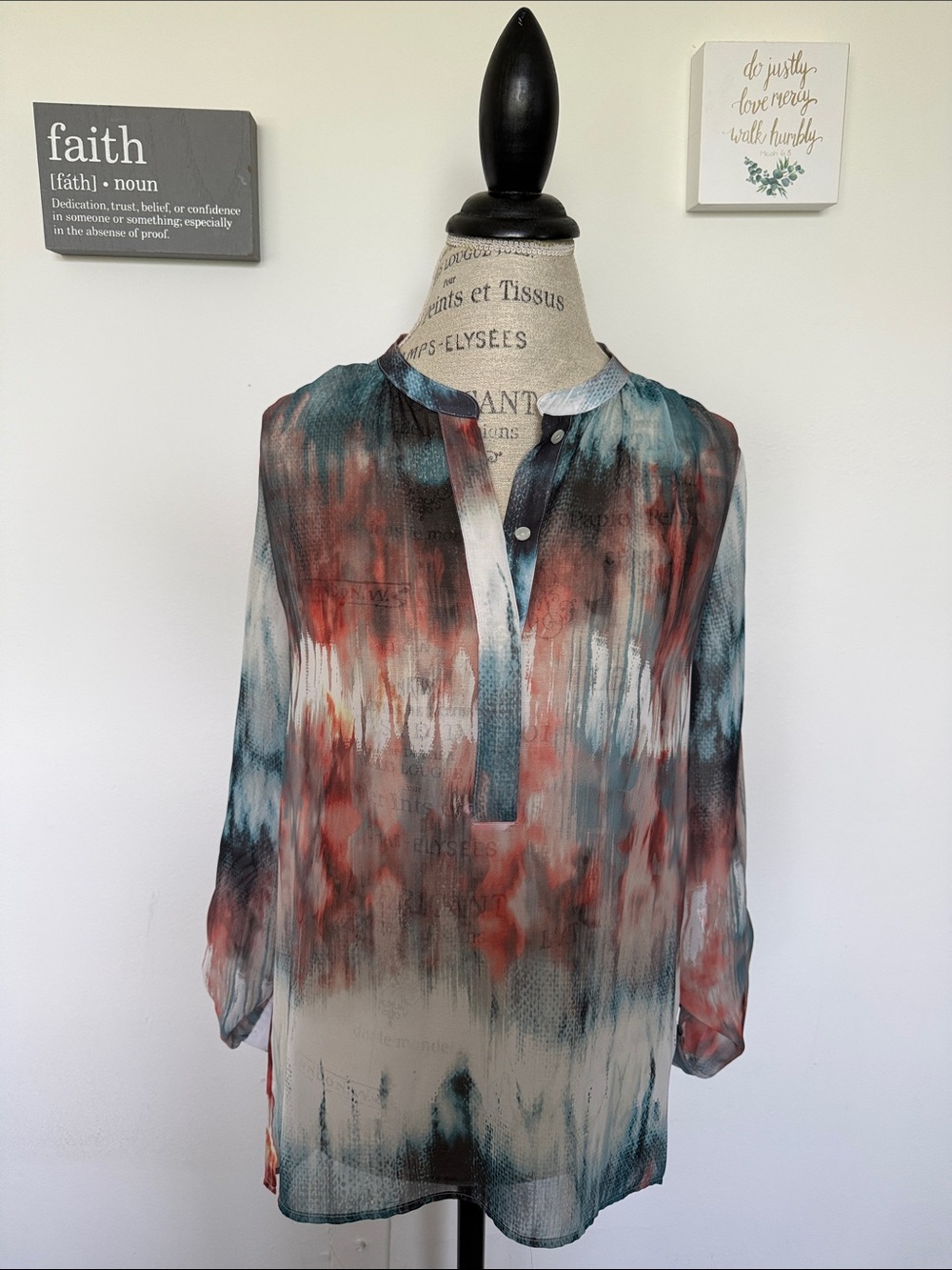 a.n.a Women’s Long-Sleeve Button Front Shirt in Blue and Rust Wash
